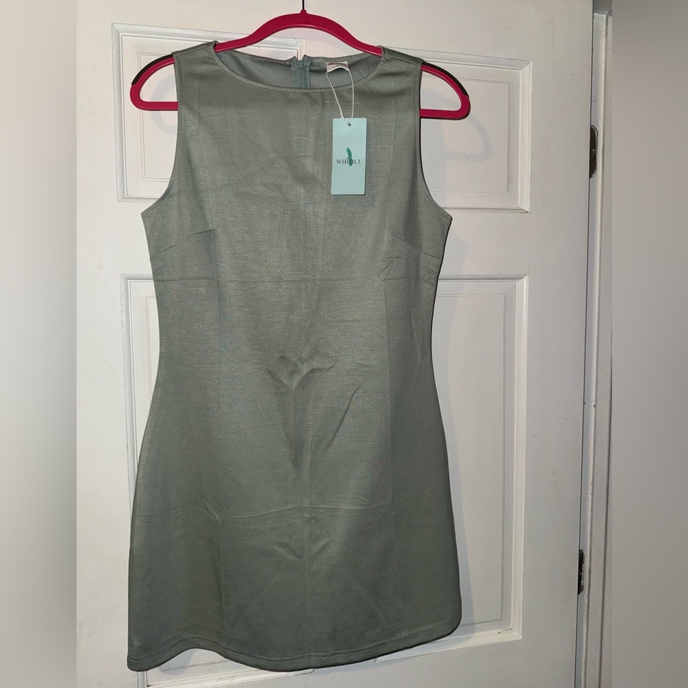 NWT WIHOLL Women’s Summer sleeveless mini dress, slim fit Sz.Large